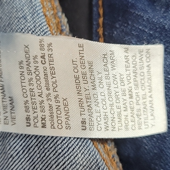 Chico's Define Me Ankle Jeans - Picture 7 of 9